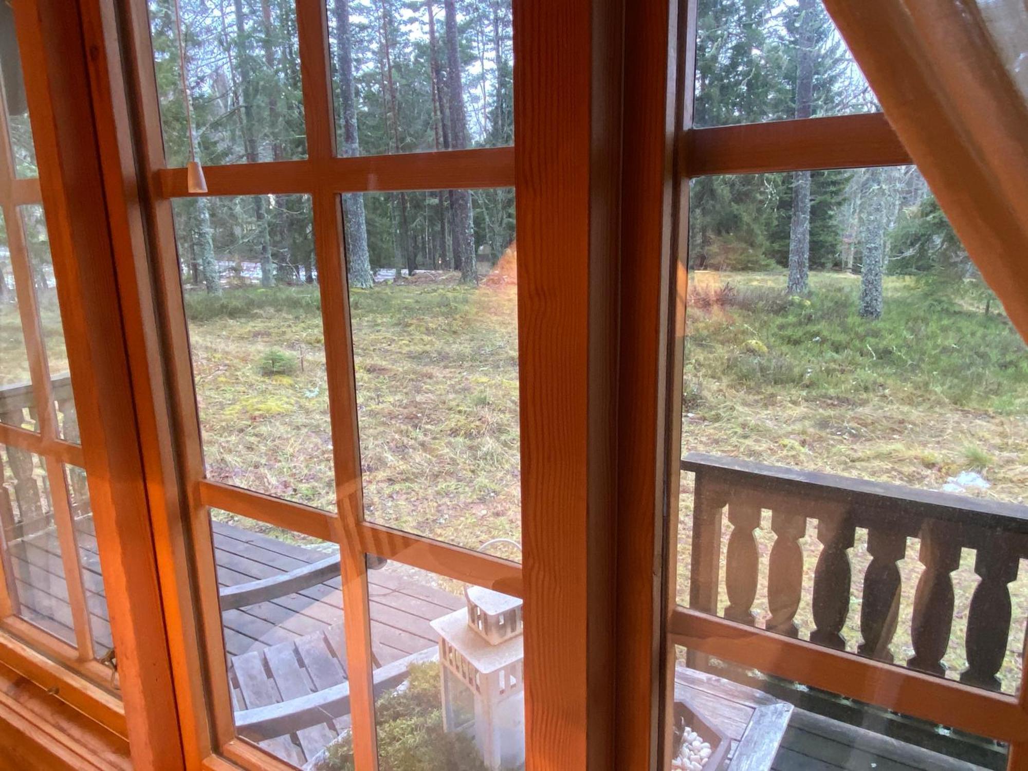 Timrad Stuga I Kanten Av Skogen Med Spa Moejlighet Mullsjö Εξωτερικό φωτογραφία