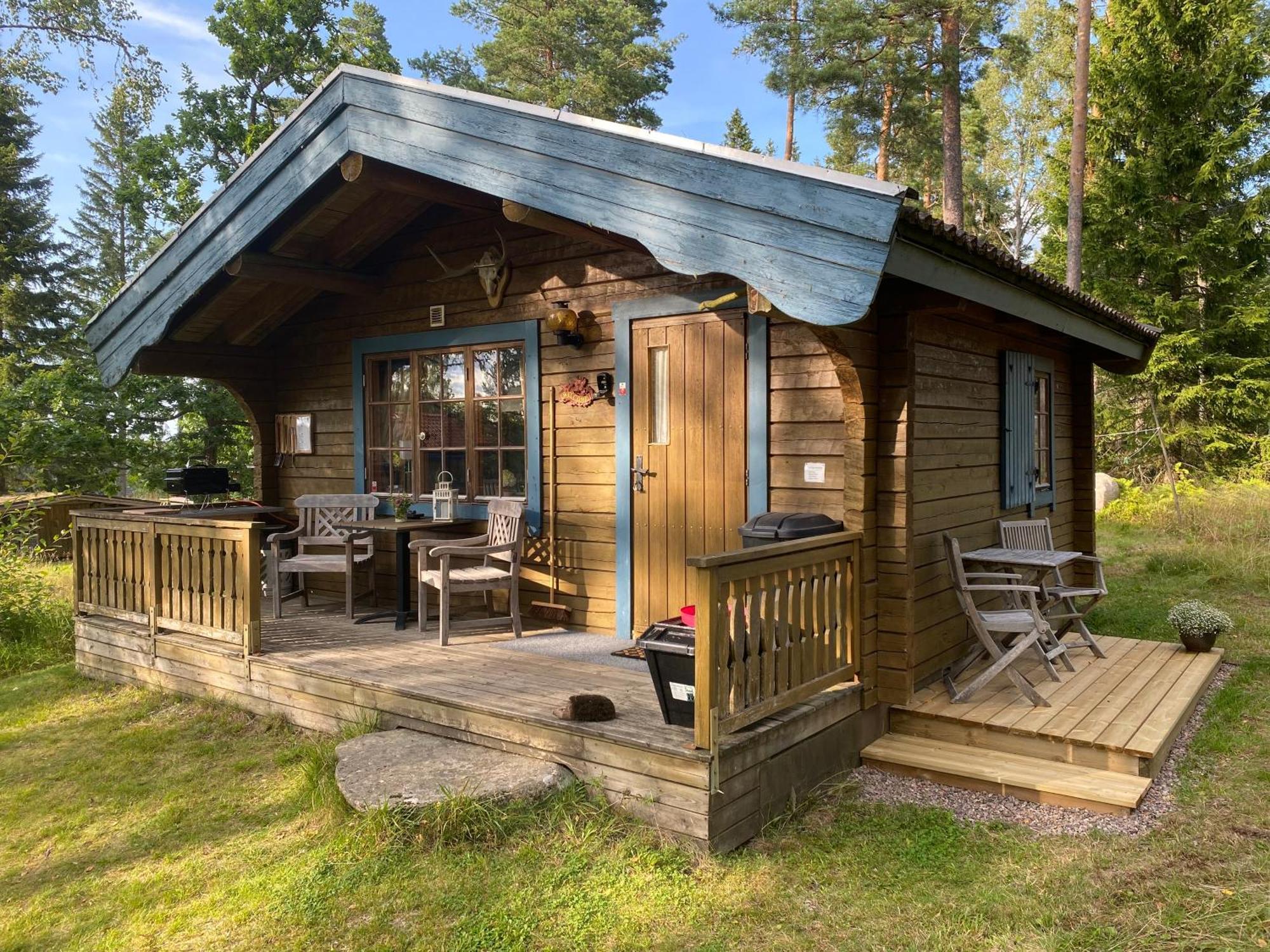 Timrad Stuga I Kanten Av Skogen Med Spa Moejlighet Mullsjö Εξωτερικό φωτογραφία